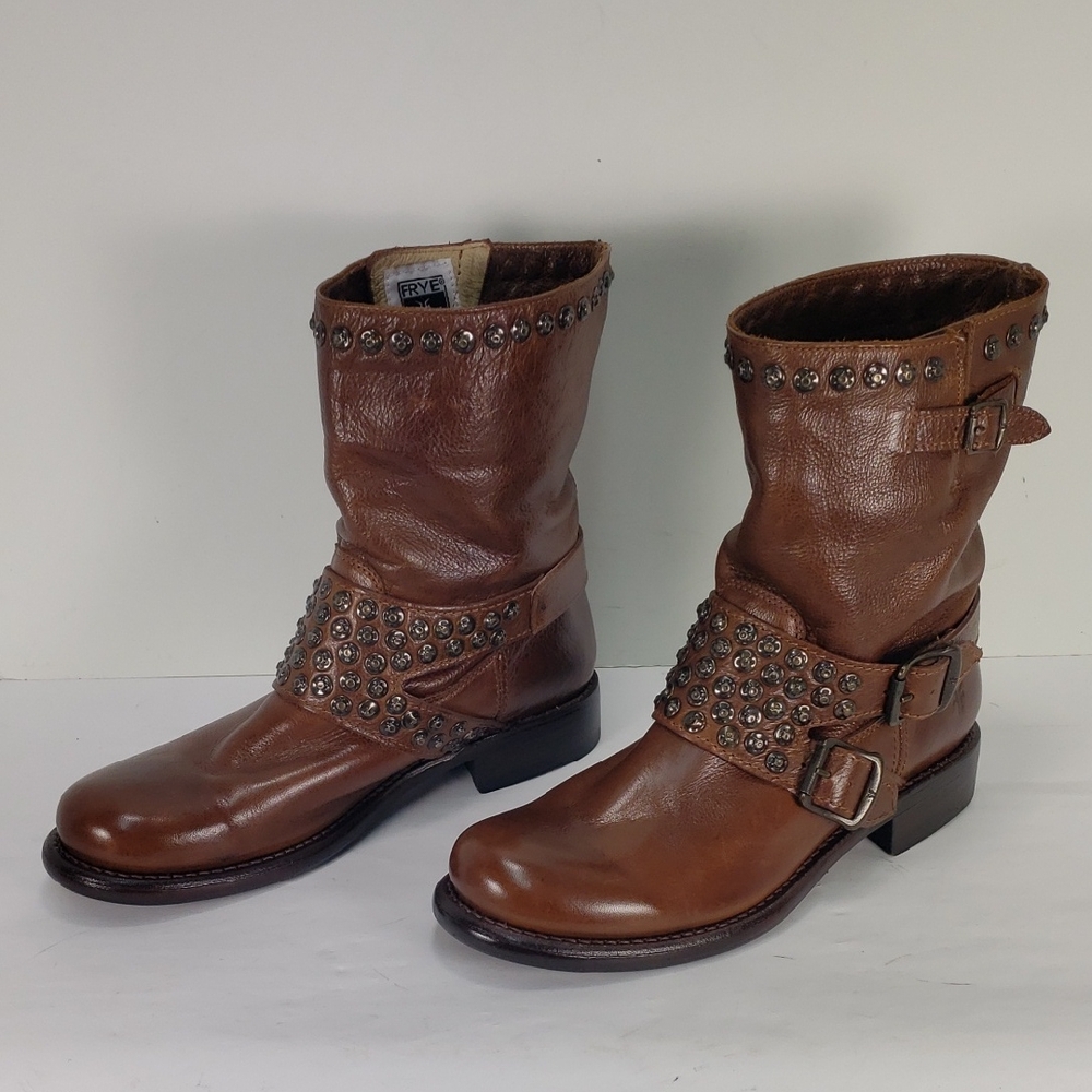 FRYE JENNA 76795  STUDDED HARNESS BROWN LEATHER ANKLE SHORT BOOTS WOMEN'S 8 B